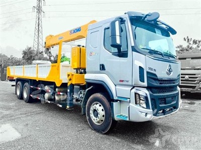 XE TẢI CHENGLONG 3 CHÂN GẮN CẨU XCMG 8 TẤN 6 ĐOẠN SQS200-6